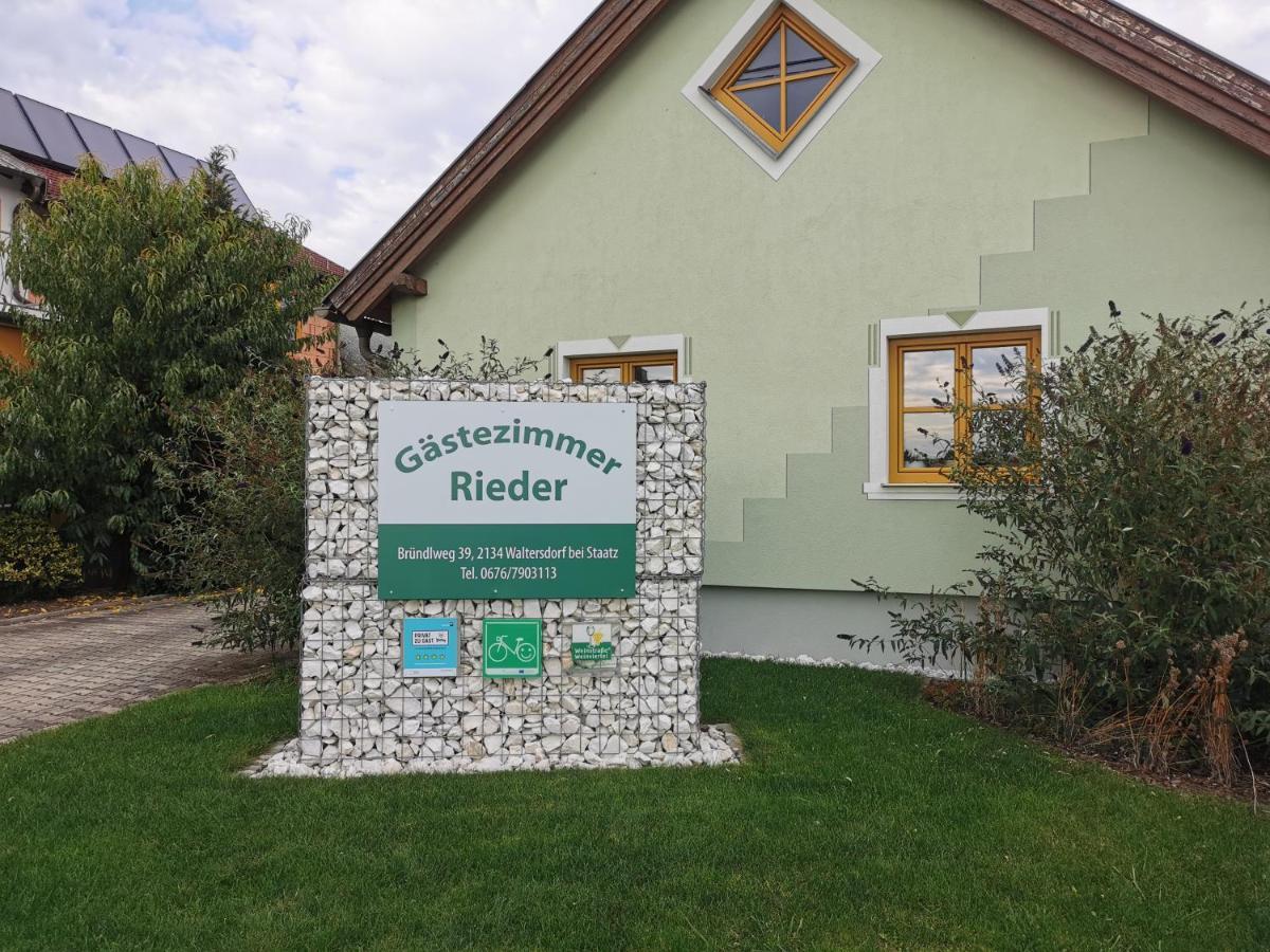 Gaestezimmer Rieder Staatz Exteriér fotografie